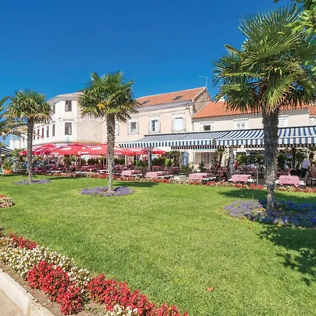 Amazing In Biograd Opatijski Torovi