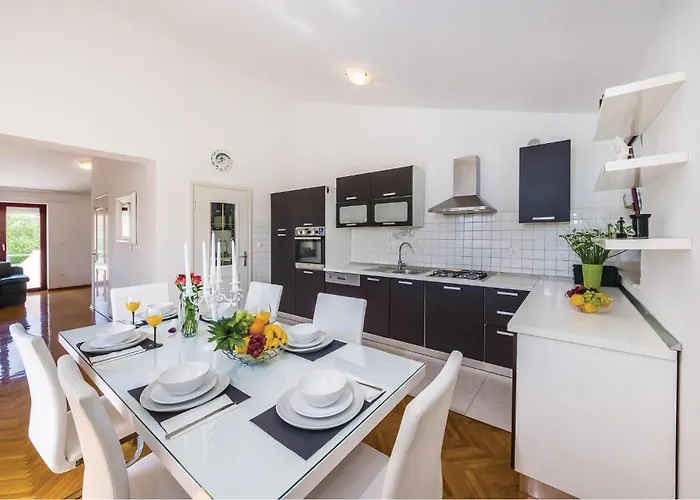 Amazing In Biograd Nyaraló Opatijski Torovi