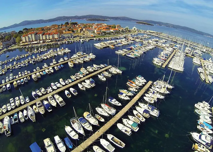 Amazing In Biograd Opatijski Torovi